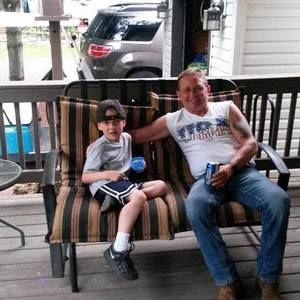 Meet your Posher, Dennis